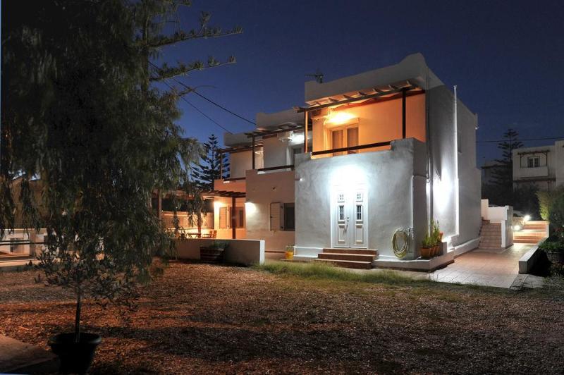 Finikas Studios Adamantas  Bagian luar foto